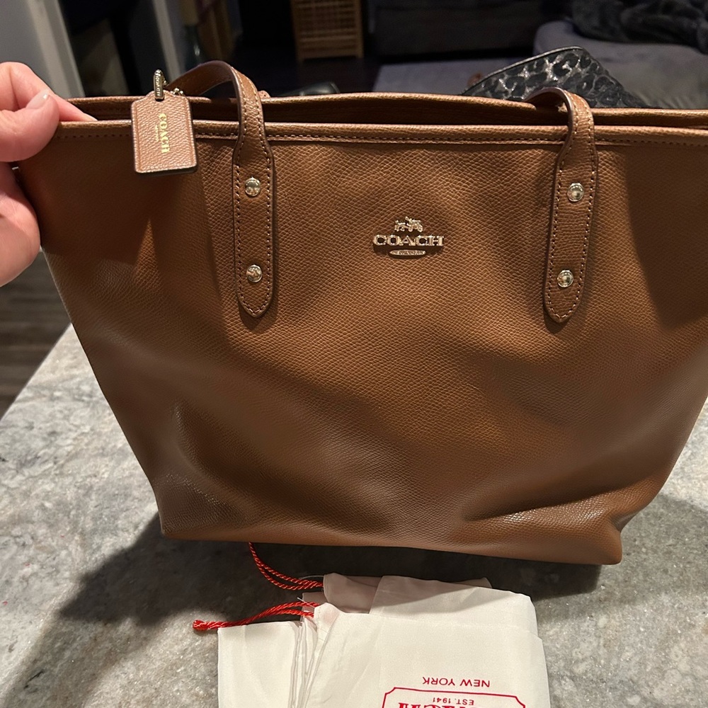 Beautiful large brown leather coach bag